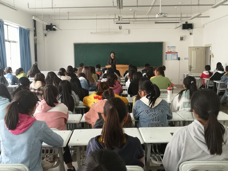 yl7703永利新生入学教育系列之三——“党的基本知识”主题教育