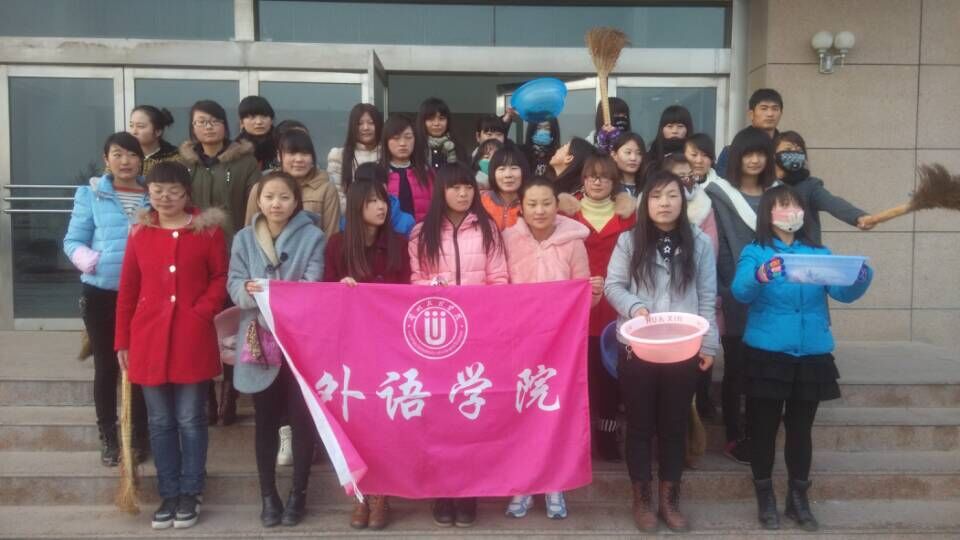yl7703永利积极参与“学雷锋志愿服务”洁净校园活动