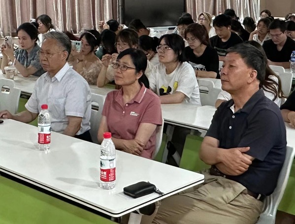 永利官网第十届英语演讲比赛成功举办